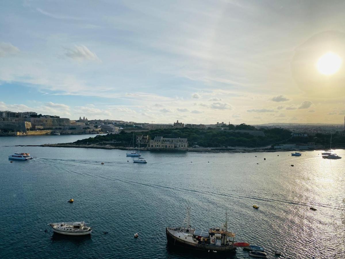 Sliema Seaview Apartment- Valletta Views - Apt 8, 49 Tigne Point Mansions Eksteriør bilde